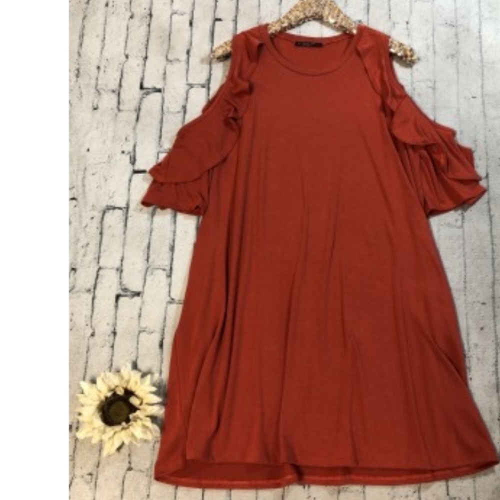 NIB Cold Shoulder w/Ruffles Dress 1XL
